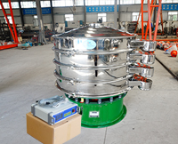 超聲波振動(dòng)篩主要采用超聲波換能器，利用換能器的工作原理能夠減少物料的堵網(wǎng)情況，提高篩分產(chǎn)量。